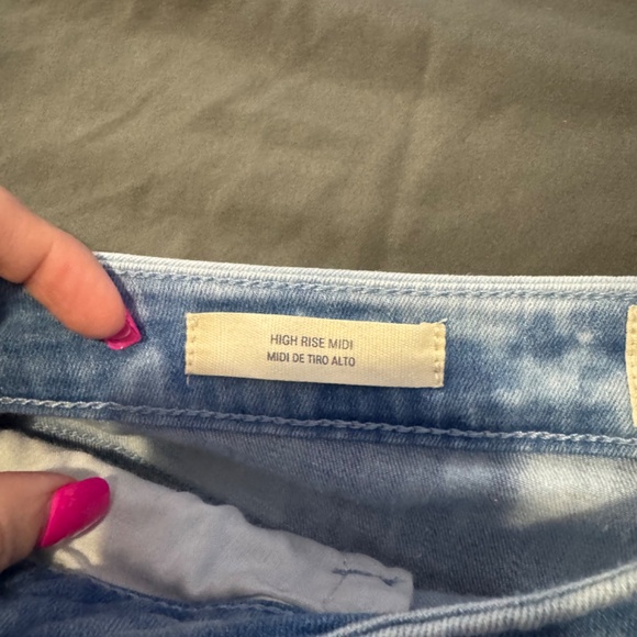 Universal Thread Jean Short - Picture 4 of 4